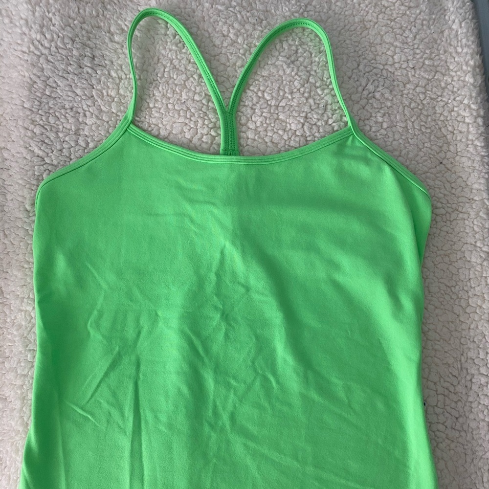 Lululemon tank!